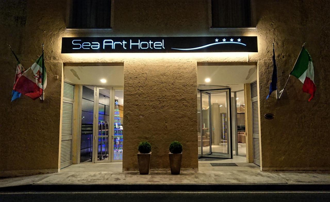 Sea Art Hotel Vado Ligure Exterior foto